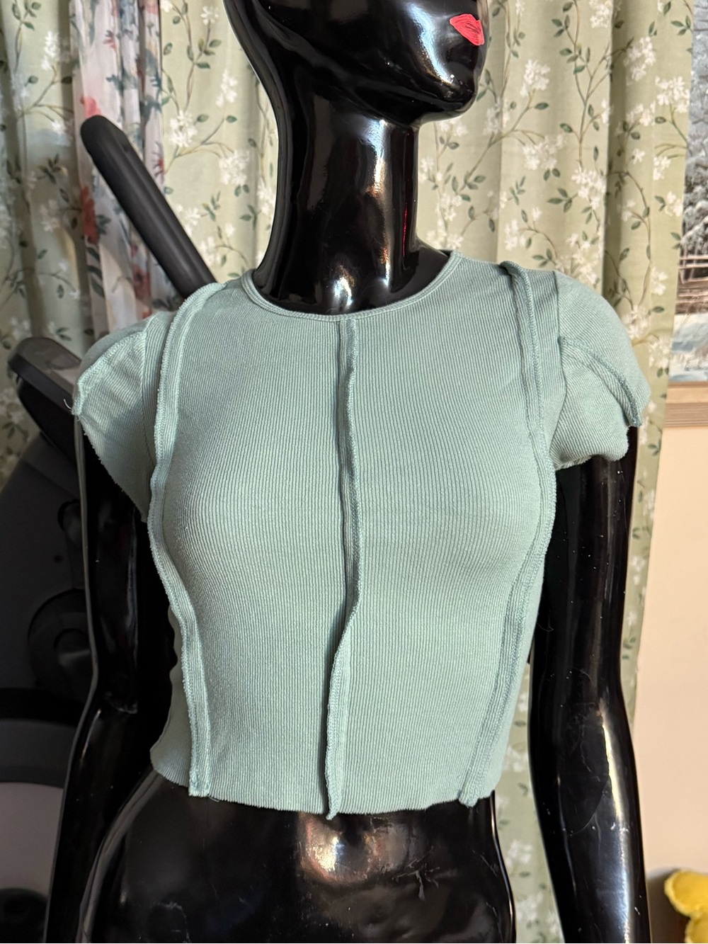 Mint Green Cropped Seam-Detail Short Sleeve Top